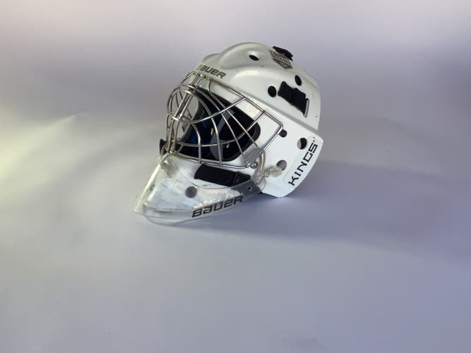 Senior Used Bauer NME 8 Goalie Mask