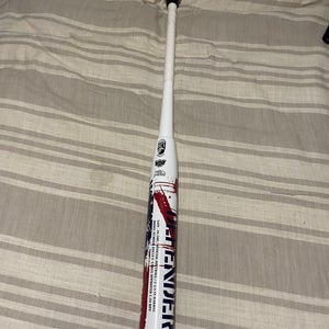 Onyx Defender softball bat