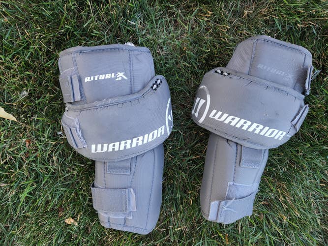 Used Warrior Ritual-X JR Knee Pads