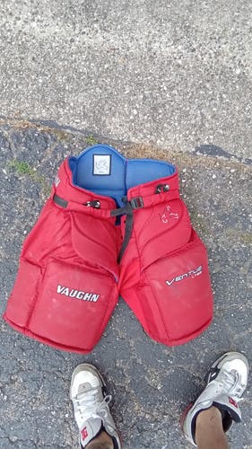 Senior Used Small Vaughn Ventus lt88 Hockey Goalie Pants