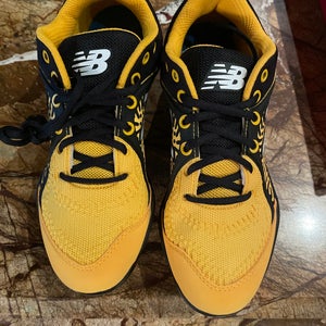 NB Baseball Cleats