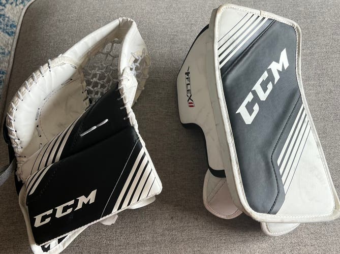 Used Full Right Yflex Blocker And Glove