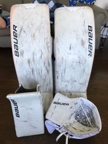 Pro Return Bauer Ultrasonic Goalie Pads, Glove, & Blocker Set - Large