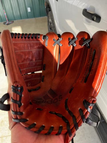 Pitcher's 12" EQT Baseball Glove