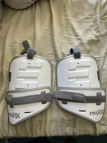 Epoch Integra X Bicep Pads
