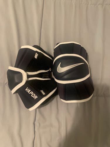 New Syracuse Lacrosse Team Issued Large Nike Vapor Arm Pads