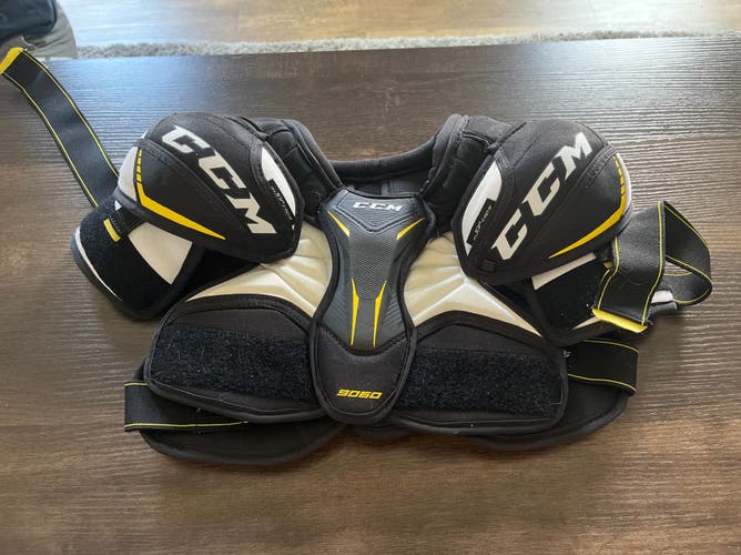 CCM Tacks 9069 Junior Hockey Shoulder Pads