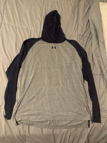 Gray XL Under Armour Sweatshirt