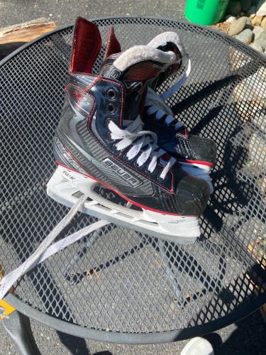 Used Bauer Size 4 Vapor Hockey Skates