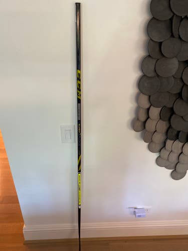 Senior Left Hand P29 Pro Stock Super Tacks AS4 Pro Hockey Stick