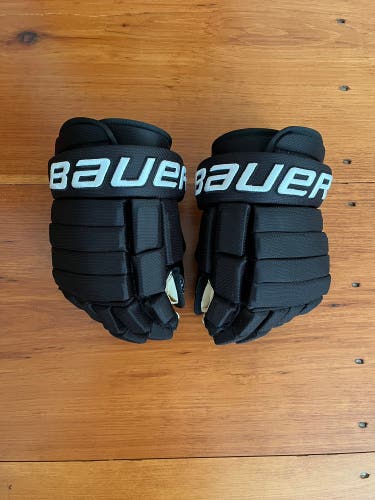 NEW Pro Stock Bauer Nexus Pro Team Gloves Black 13 Inch Senior