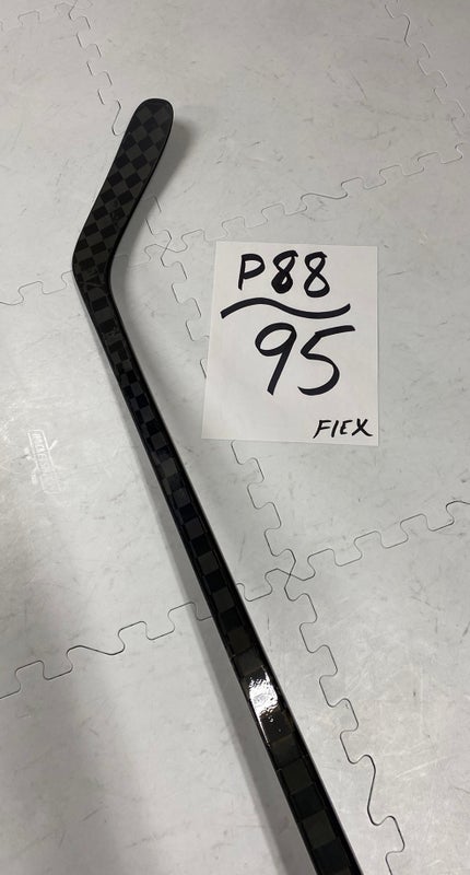 Senior(1x)Right P88 95 Flex PROBLACKSTOCK Pro Stock Nexus 2N Pro Hockey Stick