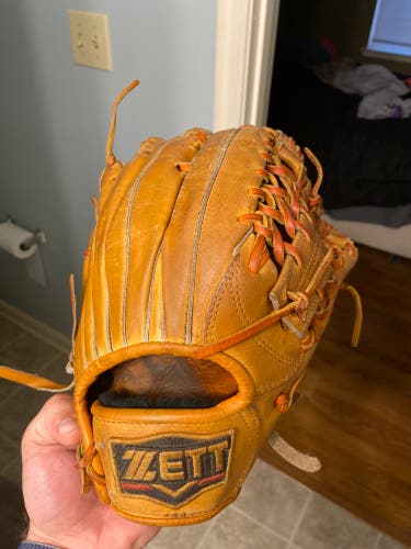 Zett Outfield Baseball Glove