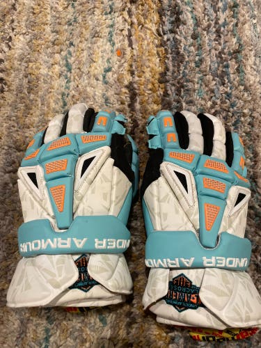 Under Armour All American gloves