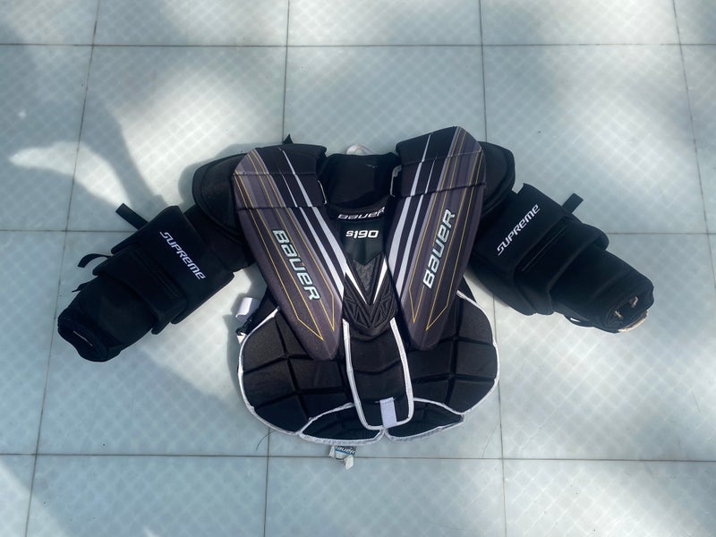 Used Senior Small Bauer Supreme S190 Goalie Chest Protector