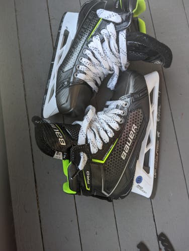 Senior Used Bauer Pro Goalie Skates Fit 2 Size 8.5