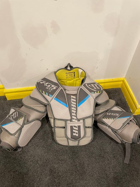 Used Medium Warrior Ritual G5 Goalie Chest Protector