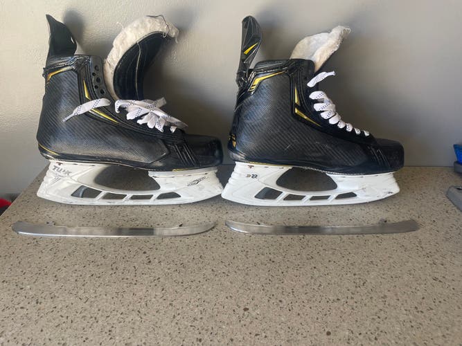 Used Bauer  Pro Stock Size 9.5 Supreme 2S Pro Hockey Skates
