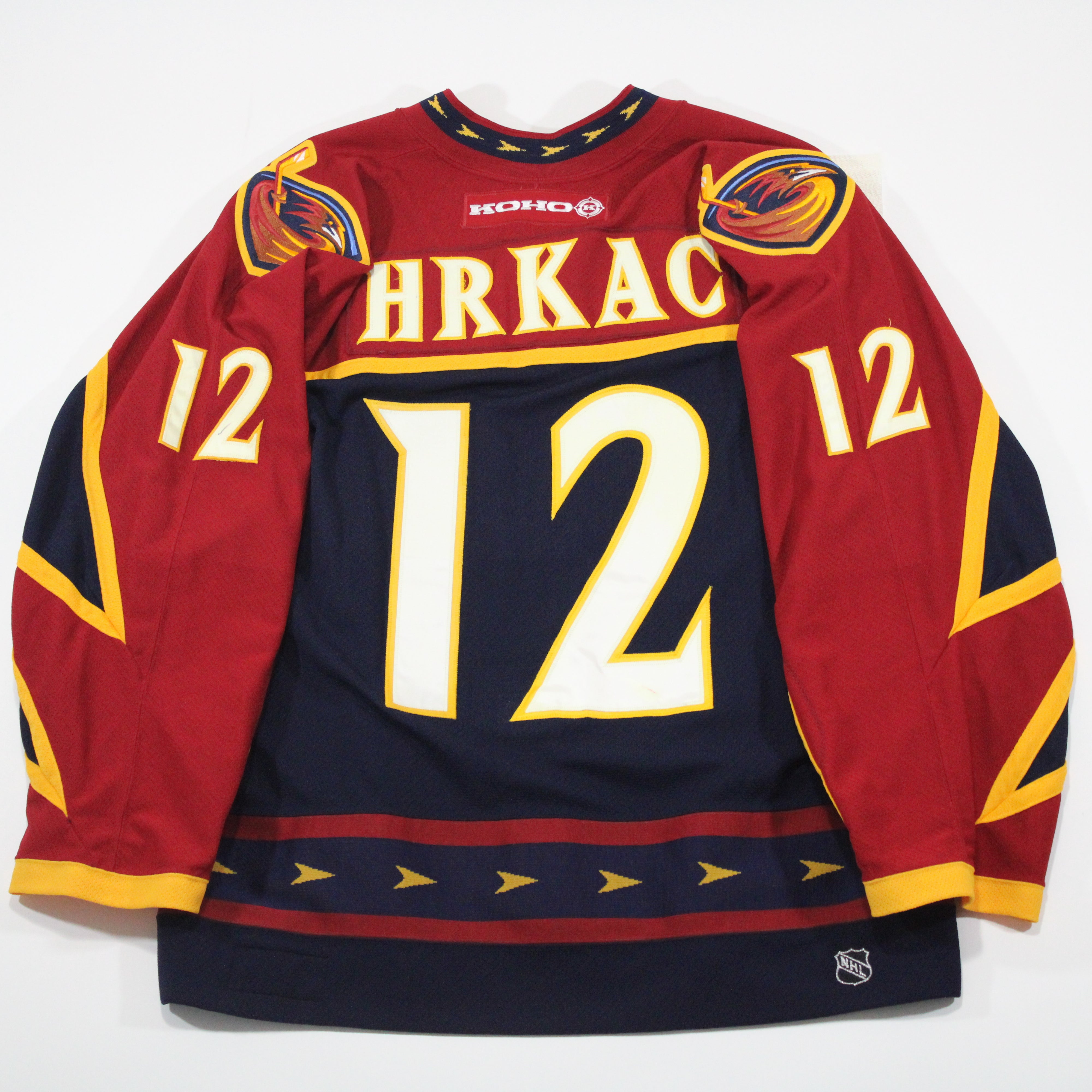 Sold at Auction: 2002-2003 Atlanta Thrashers Signed Hockey Helmet