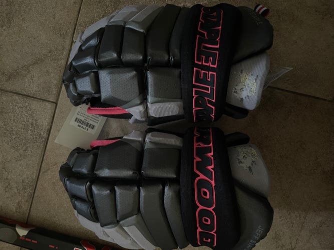 Sherwood code V limited edition hockey gloves