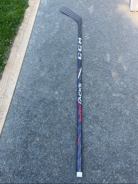 Senior Left Hand P28M Pro Stock Jetspeed FT4 Pro Dressed As Ccm AS4 Pro USA Graphic