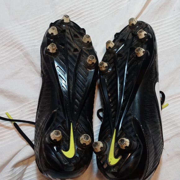 nike v strike cleats