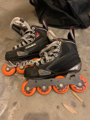 Used Bauer Regular Width Size 1.5 Vapor x50R Hockey Skates