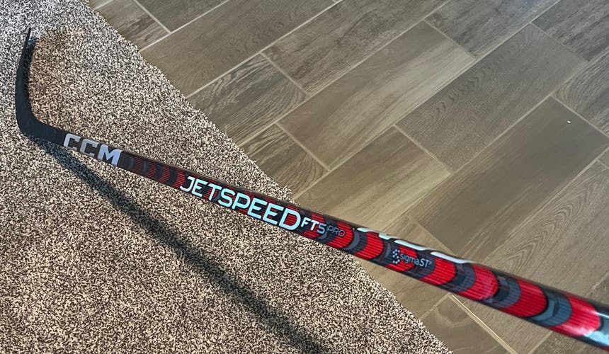CCM JetSpeed FT5 Pro Hockey Stick, LH, P92, 85 Flex, Pro Stock
