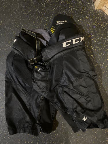 Junior Medium CCM  Tacks 7092 Hockey Pants