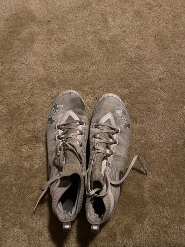 Under armor spotlight MC cleats size 11.5