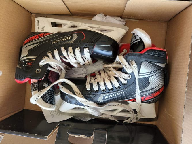 Used Bauer Vapor X2.7 Hockey Goalie Skates Regular Width Size 6