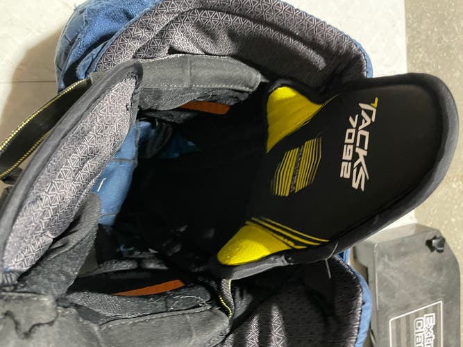 Used Junior Small CCM  Tacks 7092 Hockey Pants