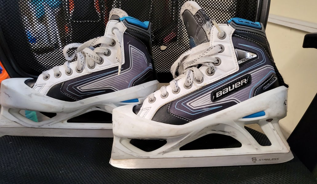 Junior Used Bauer Reactor 7000 Hockey Skates Extra Wide Width Size 4