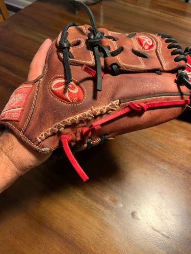 11.75" Rawlings Heart of the Hide