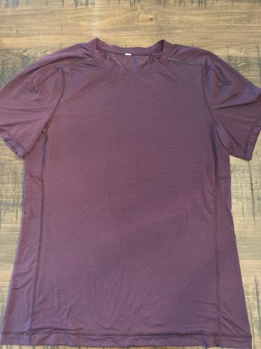 Lululemon mens athletic shirt