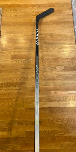 Pro Stock Bauer Vapor ADV - RH - P92C - 77 Flex