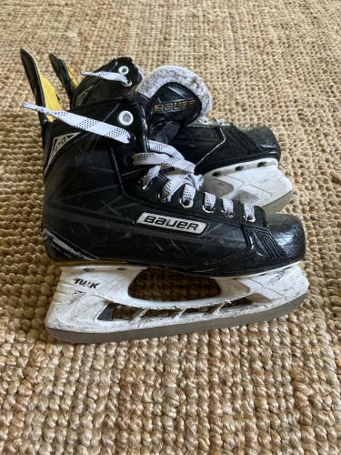 Used Bauer Regular Width Size 5.5 Supreme 170 Hockey Skates
