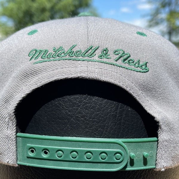 Milwaukee Bucks NBA Basketball Hat Snapback Cap Gray Green Mitchell & Ness  Spell | SidelineSwap