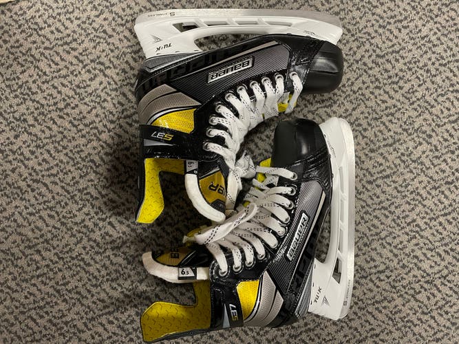 NEW Bauer OUT of Box Supreme S37 size 6.5 skate