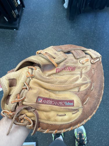 Used Left Hand Throw  Baseball Glove