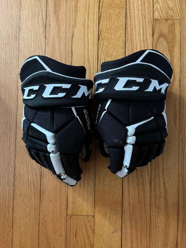 CCM 11"  Tacks 9040 Gloves