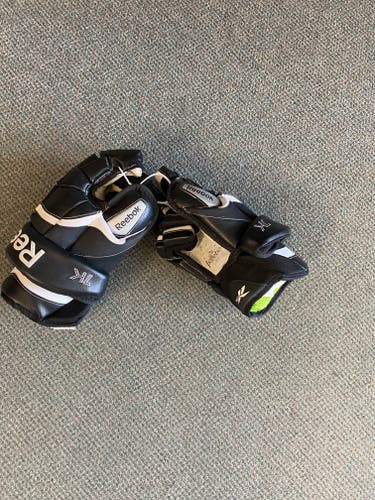 Used Reebok 7K Gloves 13"