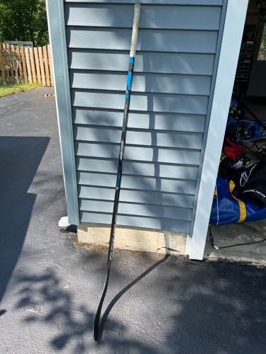 Senior Right Handed P92 3N ProHockey Stick