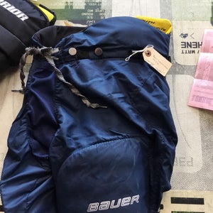 Youth Large Bauer Supreme One40 Hockey Pants