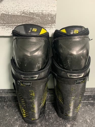 Bauer  Supreme 1S Shin Pads