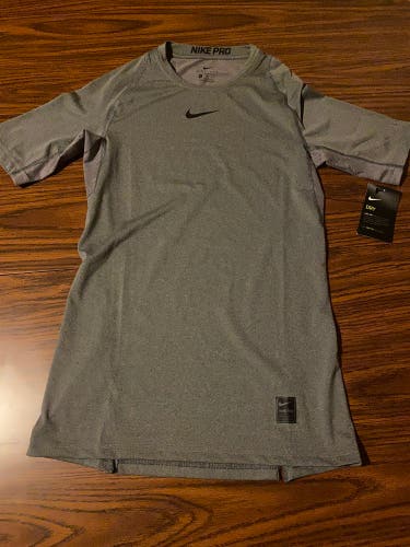 Nike Dri Fit Compression Men’s Medium Short Sleeve Shirt