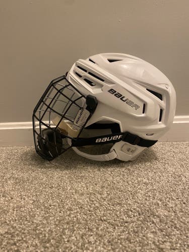 Used Medium Bauer Re-Akt 150 Helmet With Large Oreo Cage