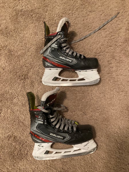 Used Bauer Extra Wide Width Size 2 Vapor X2.9 Hockey Skates