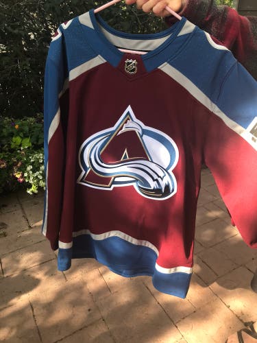 Colorado avalanche home jersey