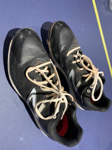Black Men's Molded Cleats High Top 4040v6